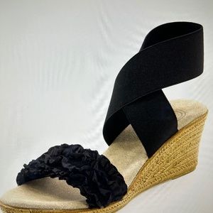 Charleston Shoe, Carolina Criss Cross Ankle Strap Espadrille Wedge Sandals, 6